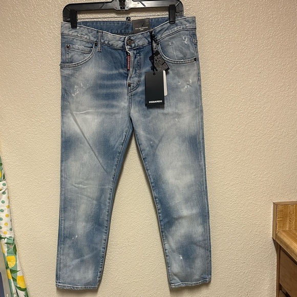 NWT DSQUARED2 Cool Girl Crooped Distressed - Size 40 MSRP $583